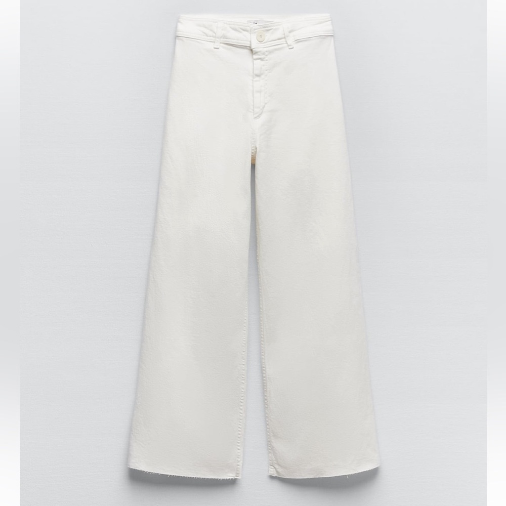 NWOT ZARA MARINE STRAIGHT JEANS IN WHITE - NEVER WORN!